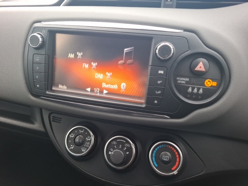 Used Toyota Yaris 2016 for sale - 76567239: Photo 13