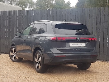 Used Volkswagen Tiguan 2024 for sale - 76108128: Photo 3