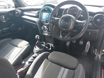 Used MINI Cooper 2019 for sale - 78595080: Photo