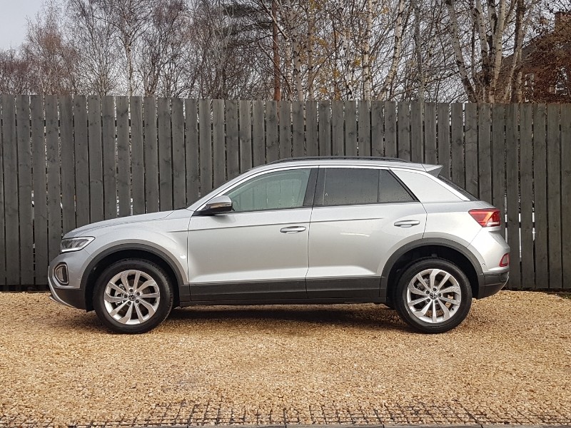 Used Volkswagen T-Roc 2025 for sale - 76875526: Photo 4