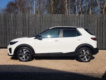 Used Kia Stonic 2023 for sale - 77932983: Photo