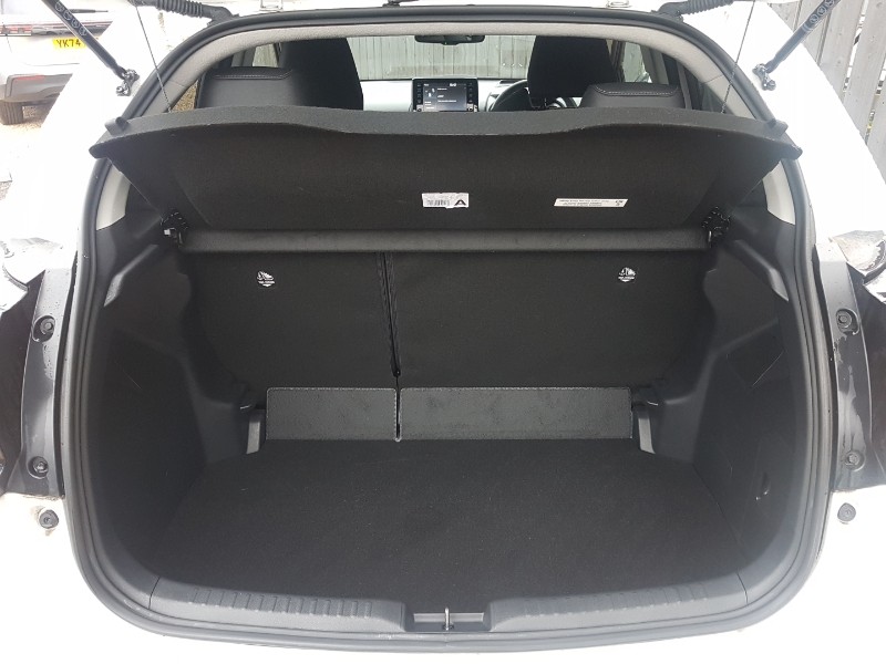 Used Mazda Mazda2 HYBRID 2023 for sale - 76335917: Photo 8