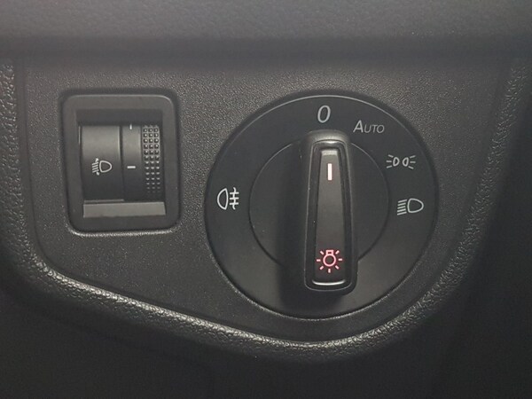 Used Volkswagen Polo 2019 for sale - 76183456: Photo 11