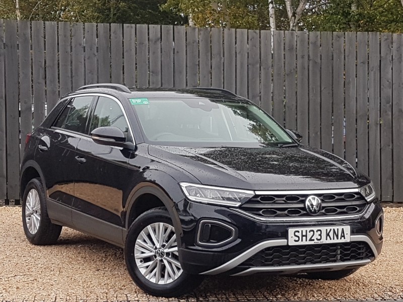 Used Volkswagen T-Roc 2023 for sale - 76183673: Photo 1
