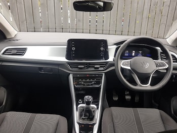Used Volkswagen T-Roc 2023 for sale - 76183673: Photo