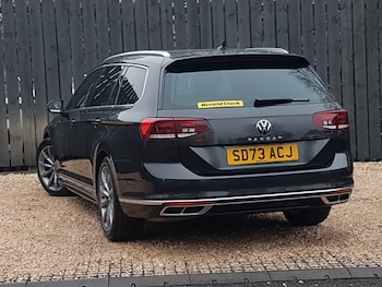 Used Volkswagen Passat 2023 for sale - 76911817: Photo