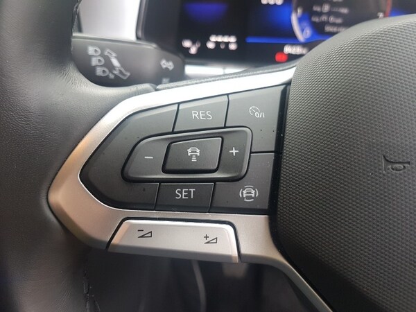 Used Volkswagen T-Roc 2024 for sale - 76208367: Photo 17