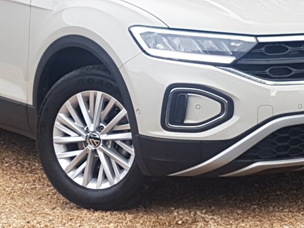 Used Volkswagen T-Roc 2024 for sale - 76208367: Photo 9