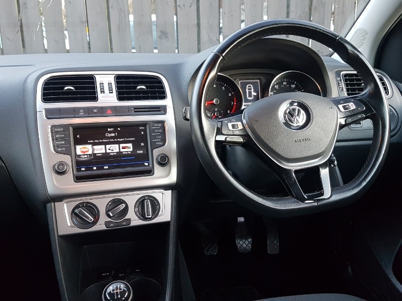 Used Volkswagen Polo 2017 for sale - 76970146: Photo 2