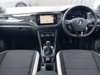 Used Volkswagen T-Roc 2019 for sale - 78178524: Photo