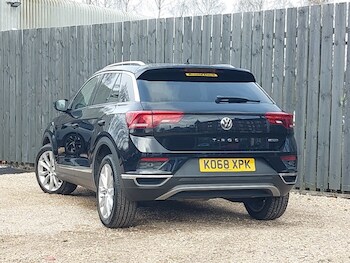 Used Volkswagen T-Roc 2019 for sale - 78178524: Photo