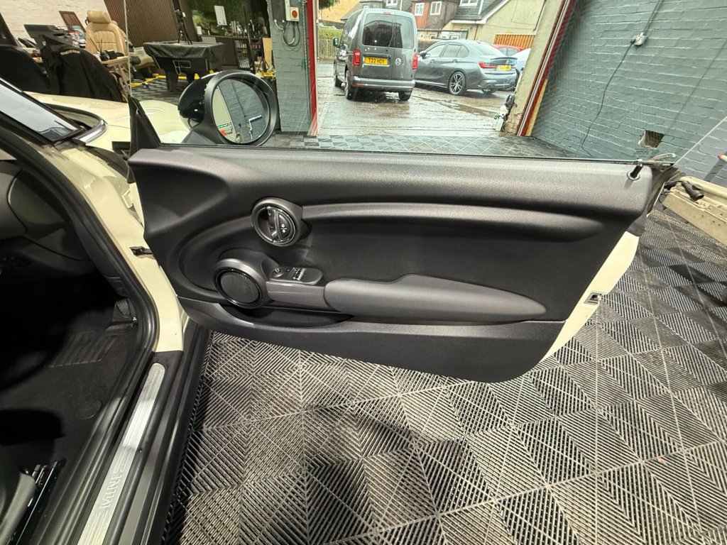 Used MINI Hatch 2018 for sale - 77521107: Photo 30