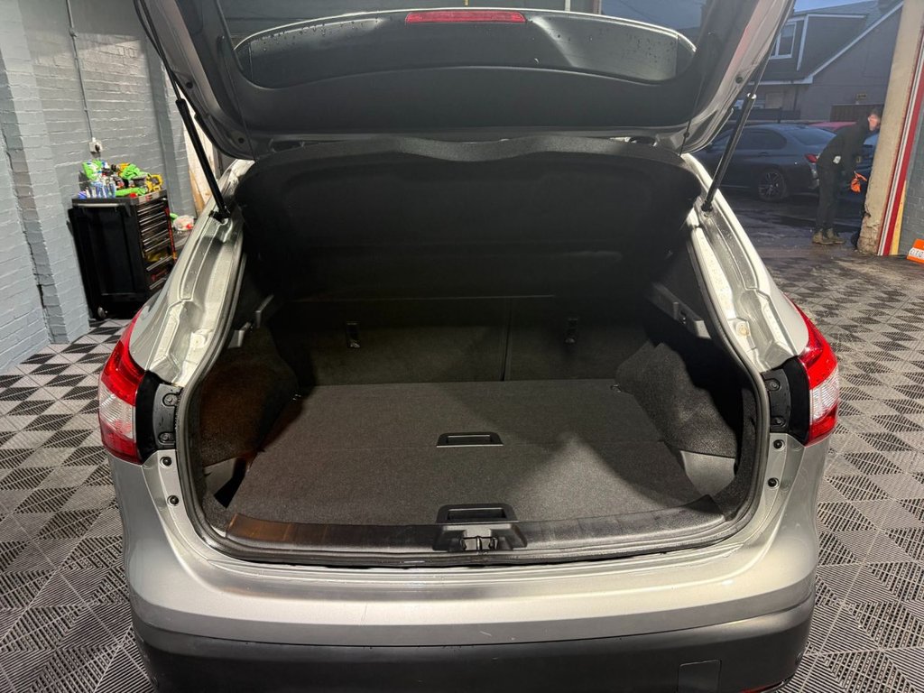 Used Nissan Qashqai 2017 for sale - 77521103: Photo 19