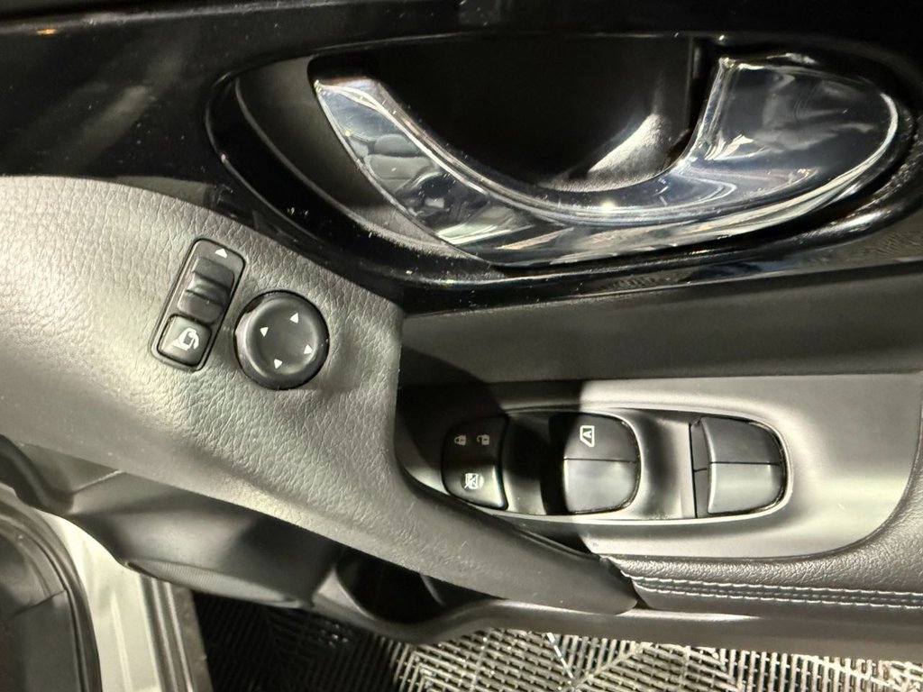 Used Nissan Qashqai 2017 for sale - 77521103: Photo 48