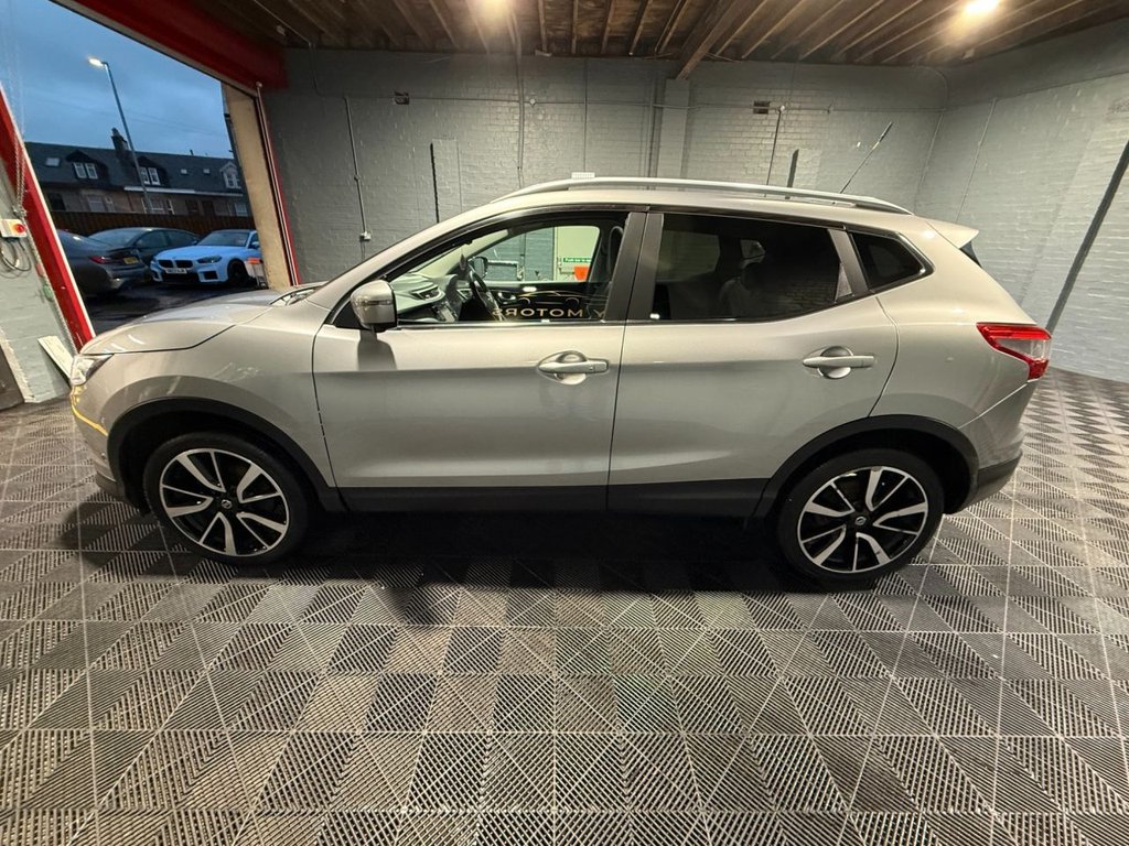 Used Nissan Qashqai 2017 for sale - 77521103: Photo 6
