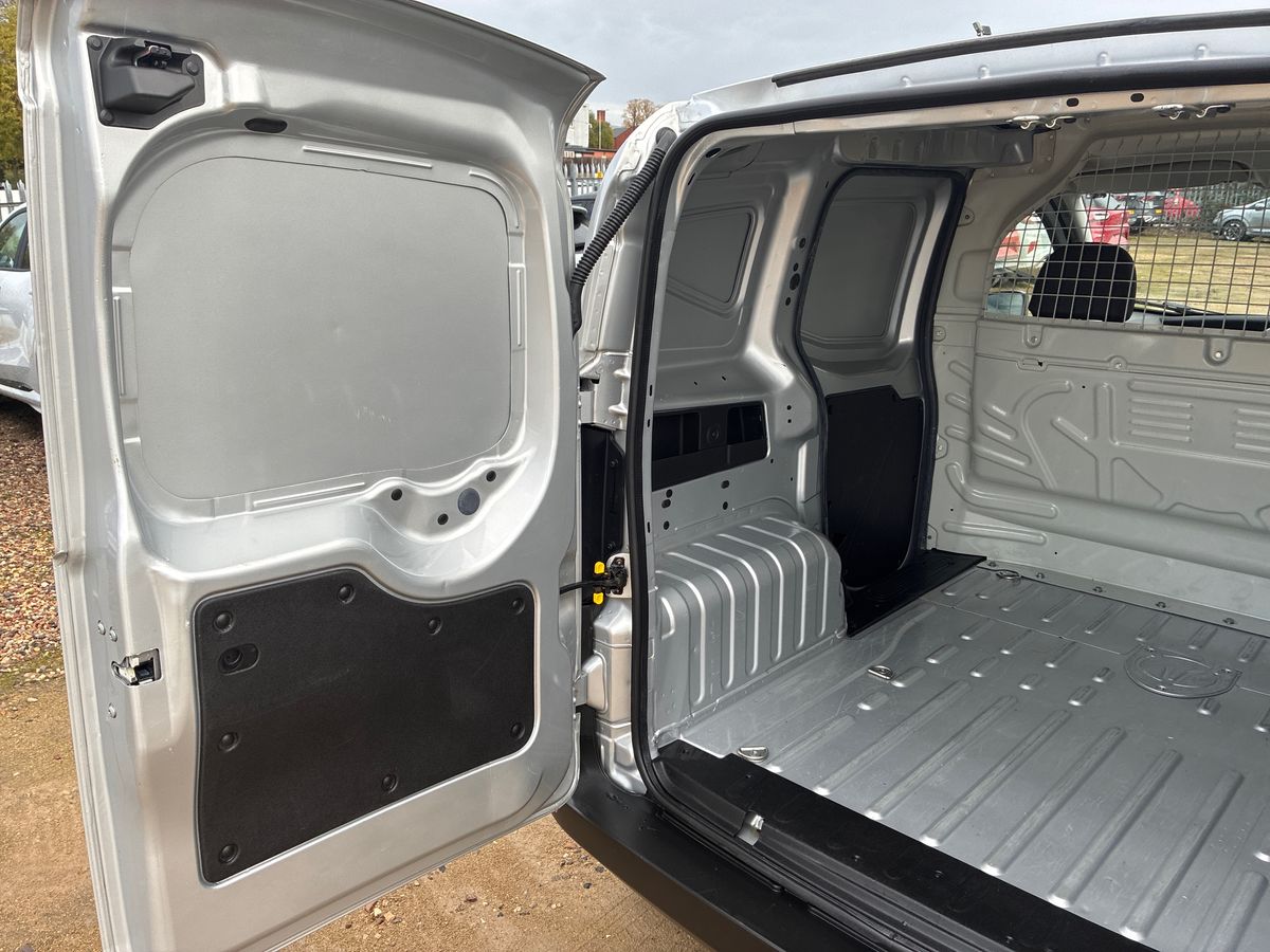 Used Peugeot Bipper 2017 for sale - 76264064: Photo 24