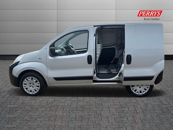 Used Peugeot Bipper 2017 for sale - 76264064: Photo