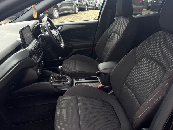 Used Ford Focus 2022 for sale - 76128330: Photo 38