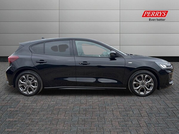 Used Ford Focus 2022 for sale - 76128330: Photo 3