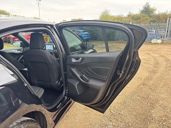 Used Ford Focus 2022 for sale - 76128330: Photo 40