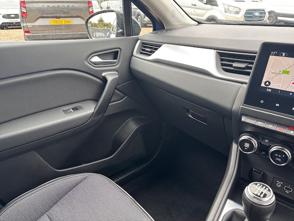 Used Renault Captur 2022 for sale - 75983484: Photo 38