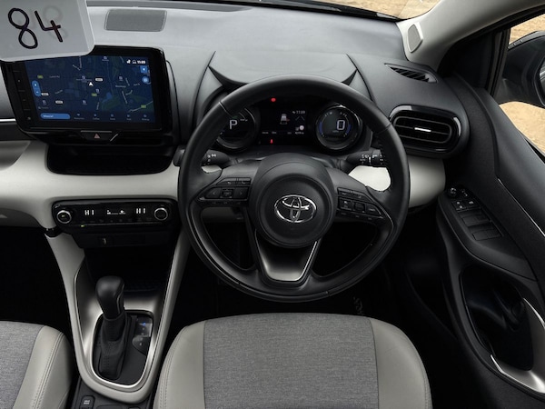 Used Toyota Yaris 2022 for sale - 76128137: Photo 17