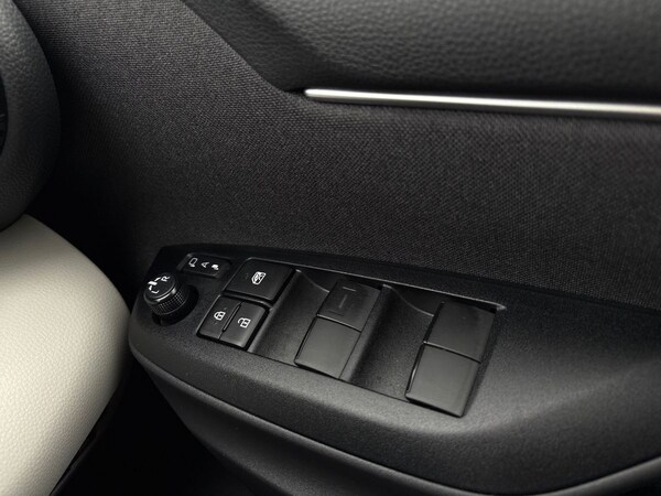 Used Toyota Yaris 2022 for sale - 76128137: Photo 21