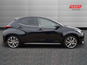 Used Toyota Yaris 2022 for sale - 76128137: Photo 3