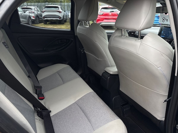 Used Toyota Yaris 2022 for sale - 76128137: Photo 41