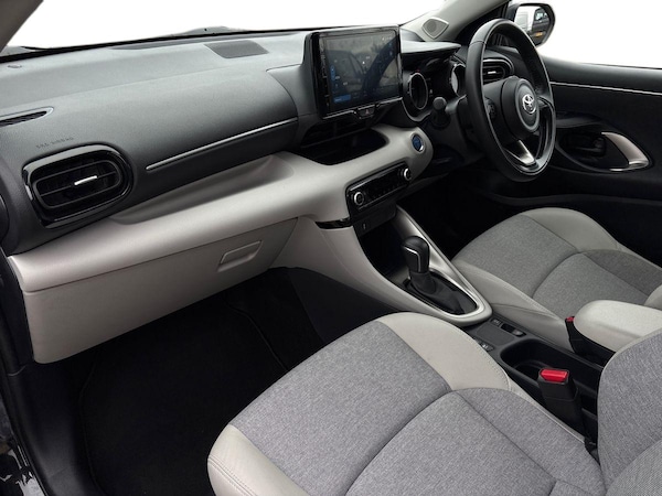 Used Toyota Yaris 2022 for sale - 76128137: Photo 7