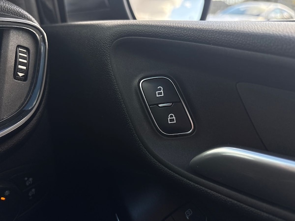Used Ford Fiesta 2023 for sale - 76035393: Photo 28