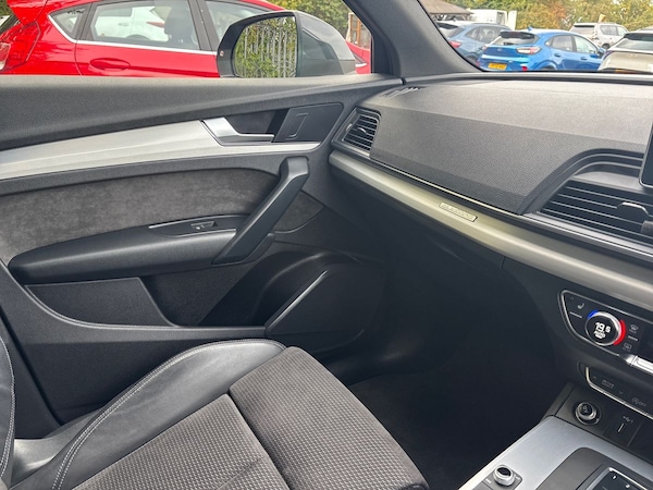 Used Audi Q5 2019 for sale - 76128533: Photo 32