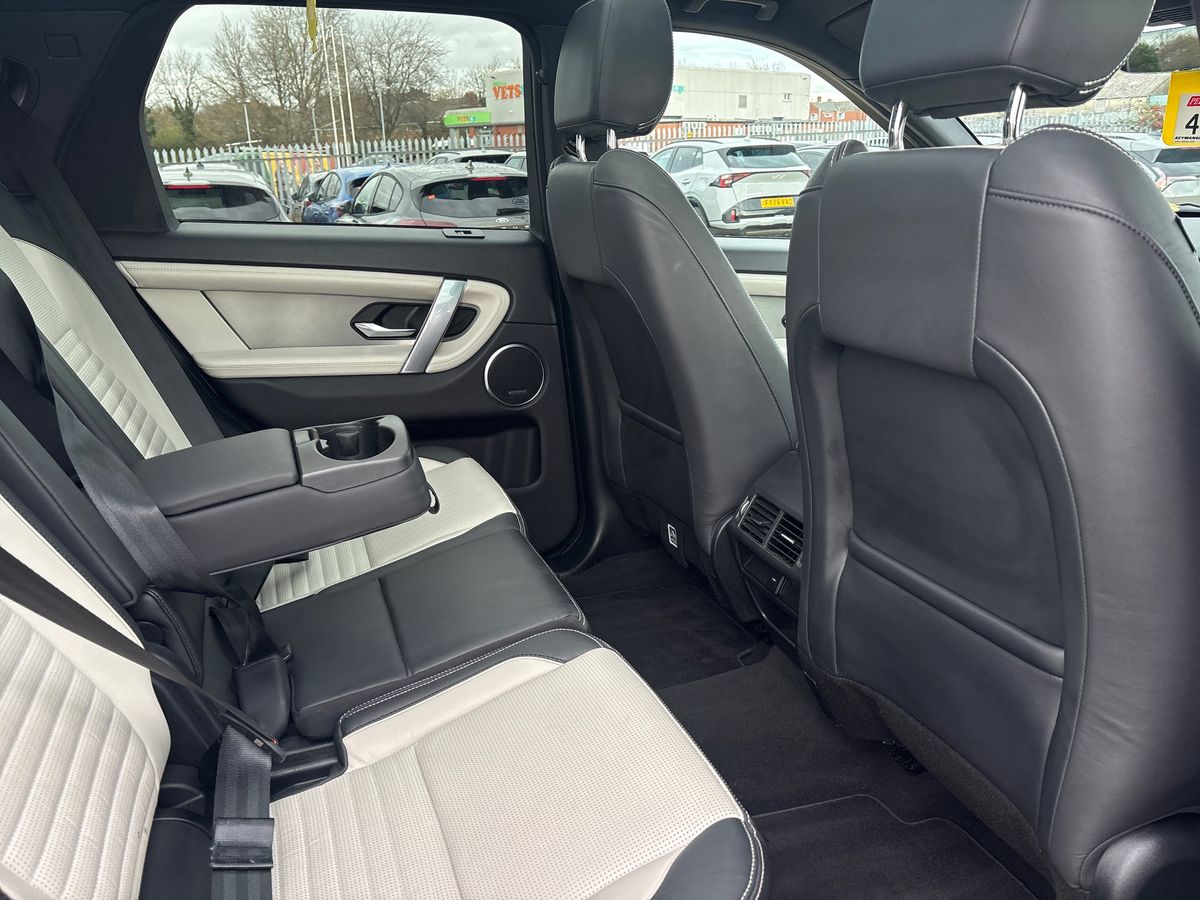 Used Land Rover Discovery Sport 2022 for sale - 76736055: Photo 33