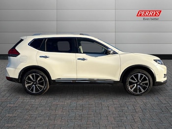 Used Nissan X-Trail 2018 for sale - 77234199: Photo