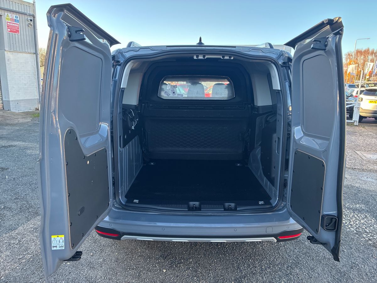 Used Ford Transit Connect 2025 for sale - 76650658: Photo 18