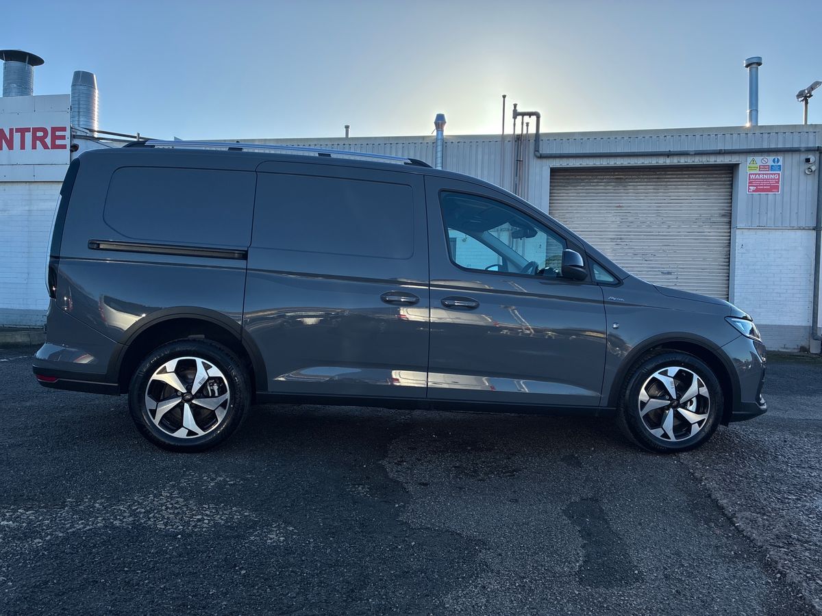 Used Ford Transit Connect 2025 for sale - 76650658: Photo 39