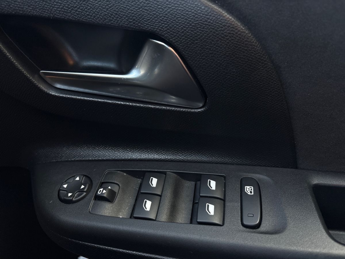 Used Vauxhall Corsa 2022 for sale - 76341240: Photo 18
