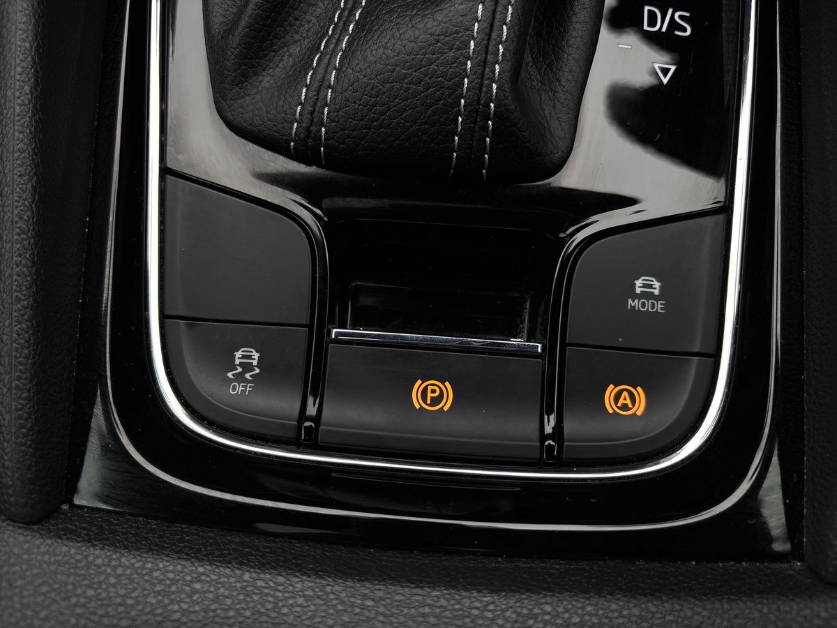 Used Skoda Karoq 2020 for sale - 76272411: Photo 32