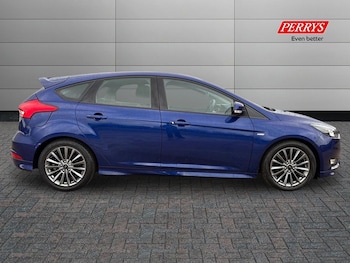 Used Ford Focus 2017 for sale - 77136457: Photo