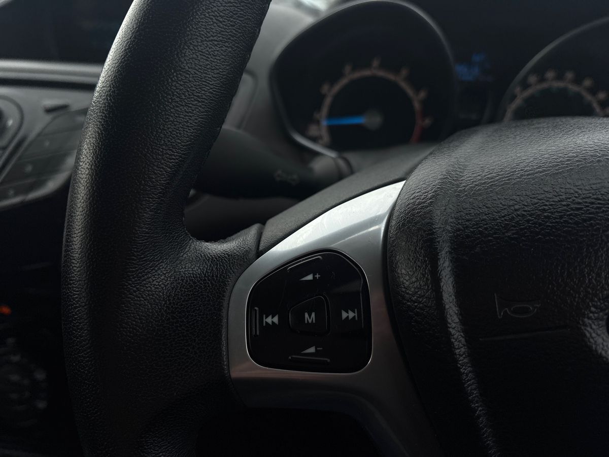 Used Ford Fiesta 2013 for sale - 76706792: Photo 16