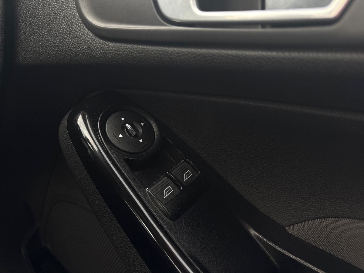 Used Ford Fiesta 2013 for sale - 76706792: Photo 18