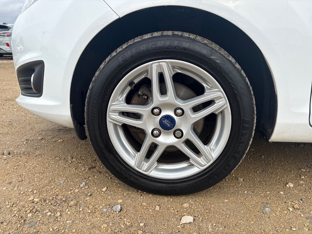 Used Ford Fiesta 2013 for sale - 76706792: Photo 7