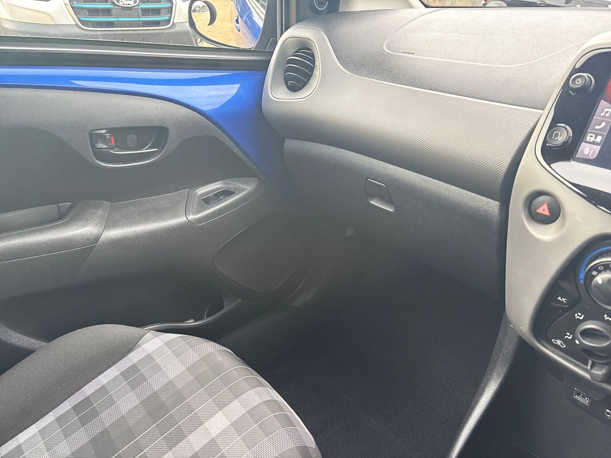 Used Peugeot 108 2018 for sale - 76491193: Photo 38