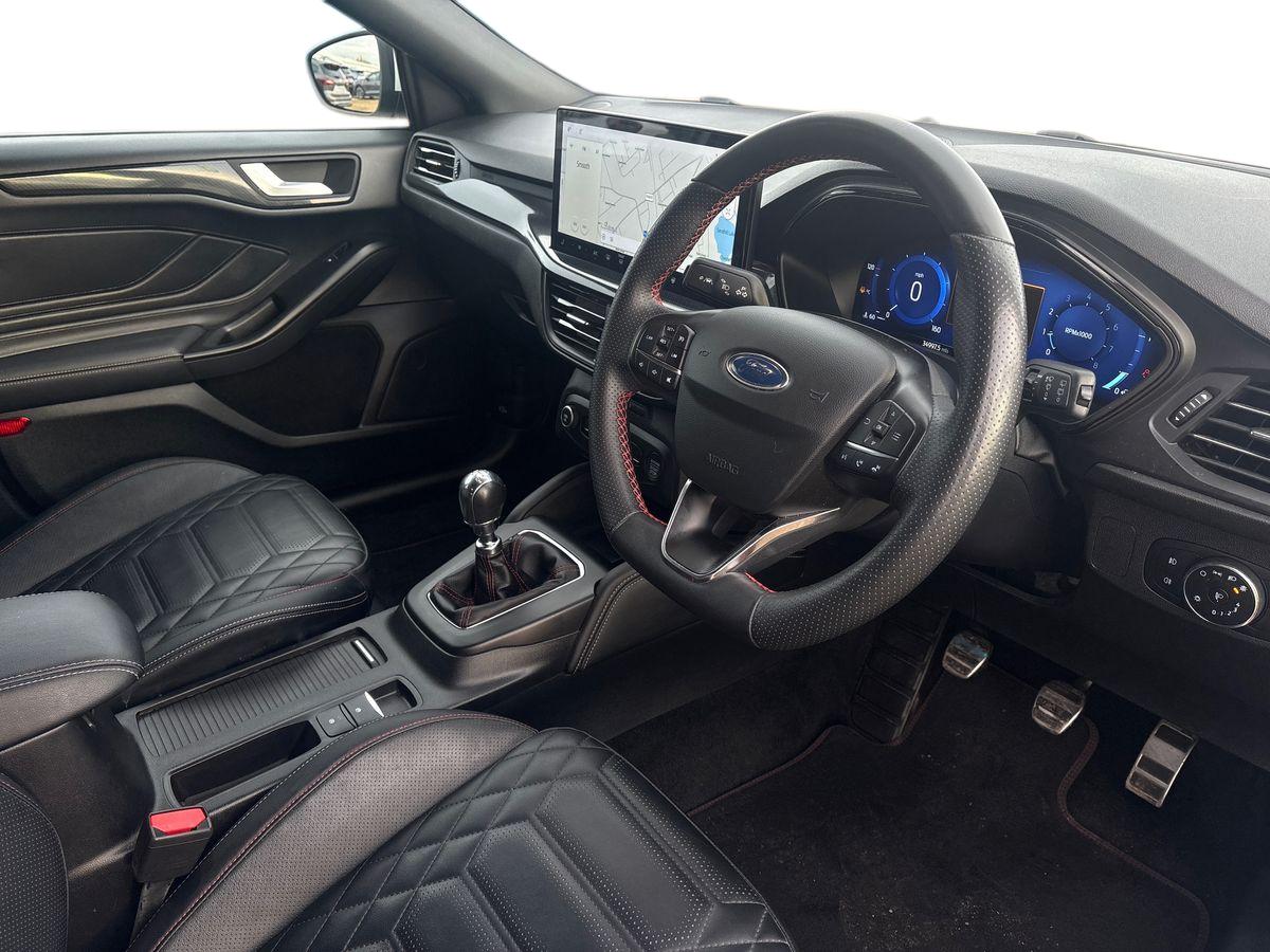 Used Ford Focus 2022 for sale - 76706839: Photo 8