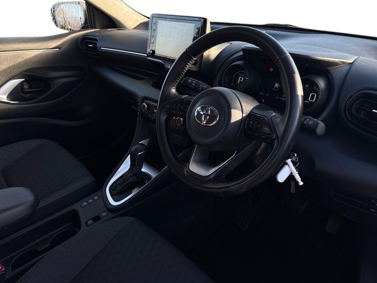 Used Toyota Yaris 2021 for sale - 76777533: Photo 8