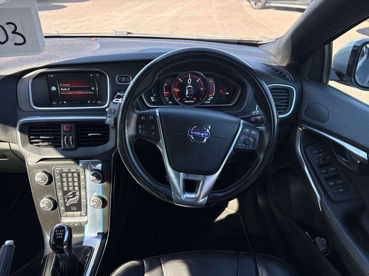 Used Volvo V40 2015 for sale - 76035257: Photo 17