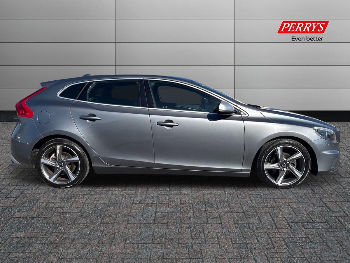 Used Volvo V40 2015 for sale - 76035257: Photo 3