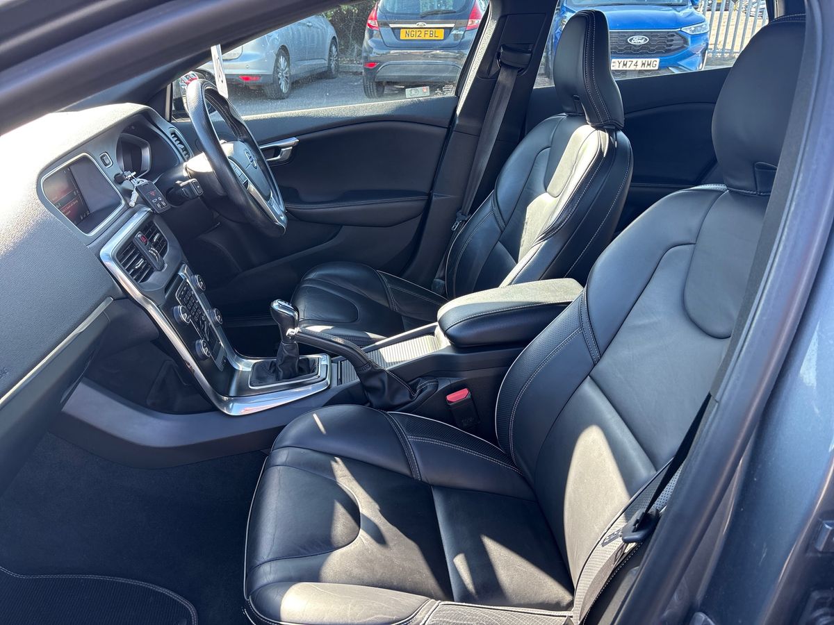 Used Volvo V40 2015 for sale - 76035257: Photo 38