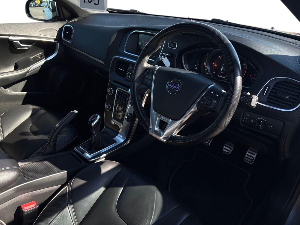 Used Volvo V40 2015 for sale - 76035257: Photo 9