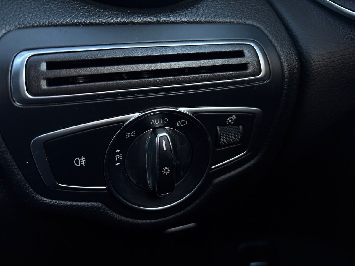 Used Mercedes-Benz GLC 2017 for sale - 76542389: Photo 25